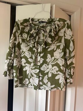 Zara Olive & White Floral Tie-Neck Blouse